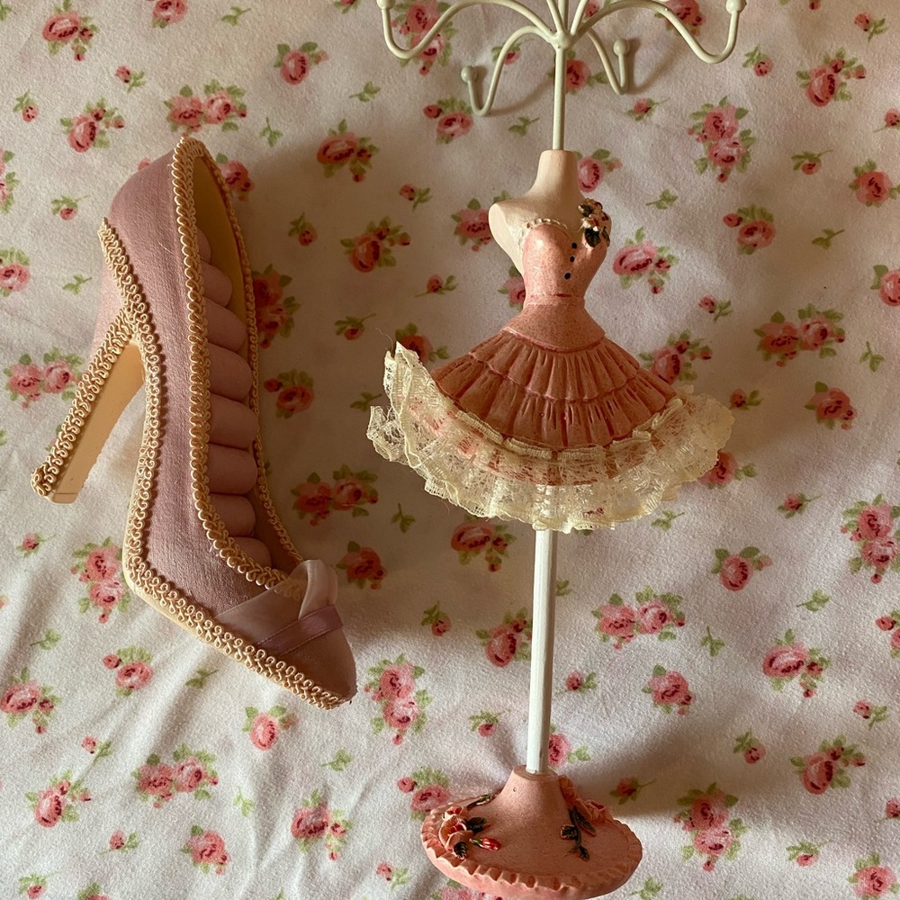 Jewelry holder